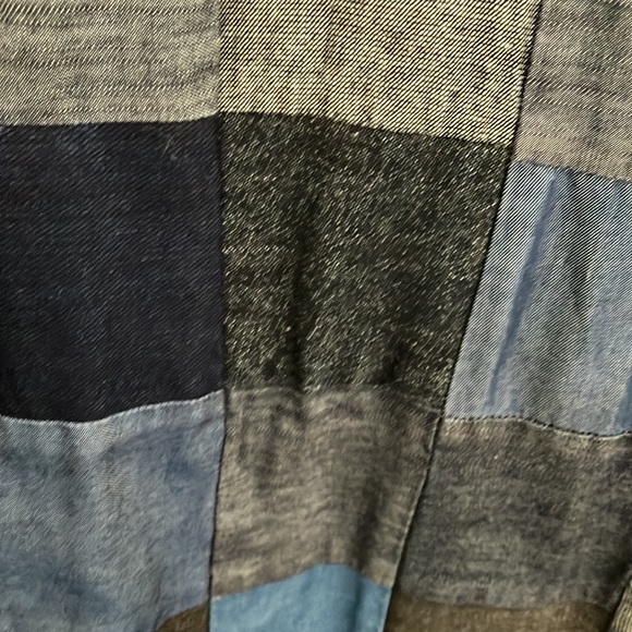 Denim patchwork oversized top by Mary Meyer. So good for Spring! Size M - Picture 3 of 4